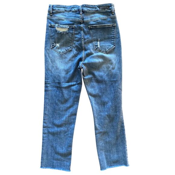 Risen High waist, distressed jeans with raw hem. Size 30 - Picture 2 of 9